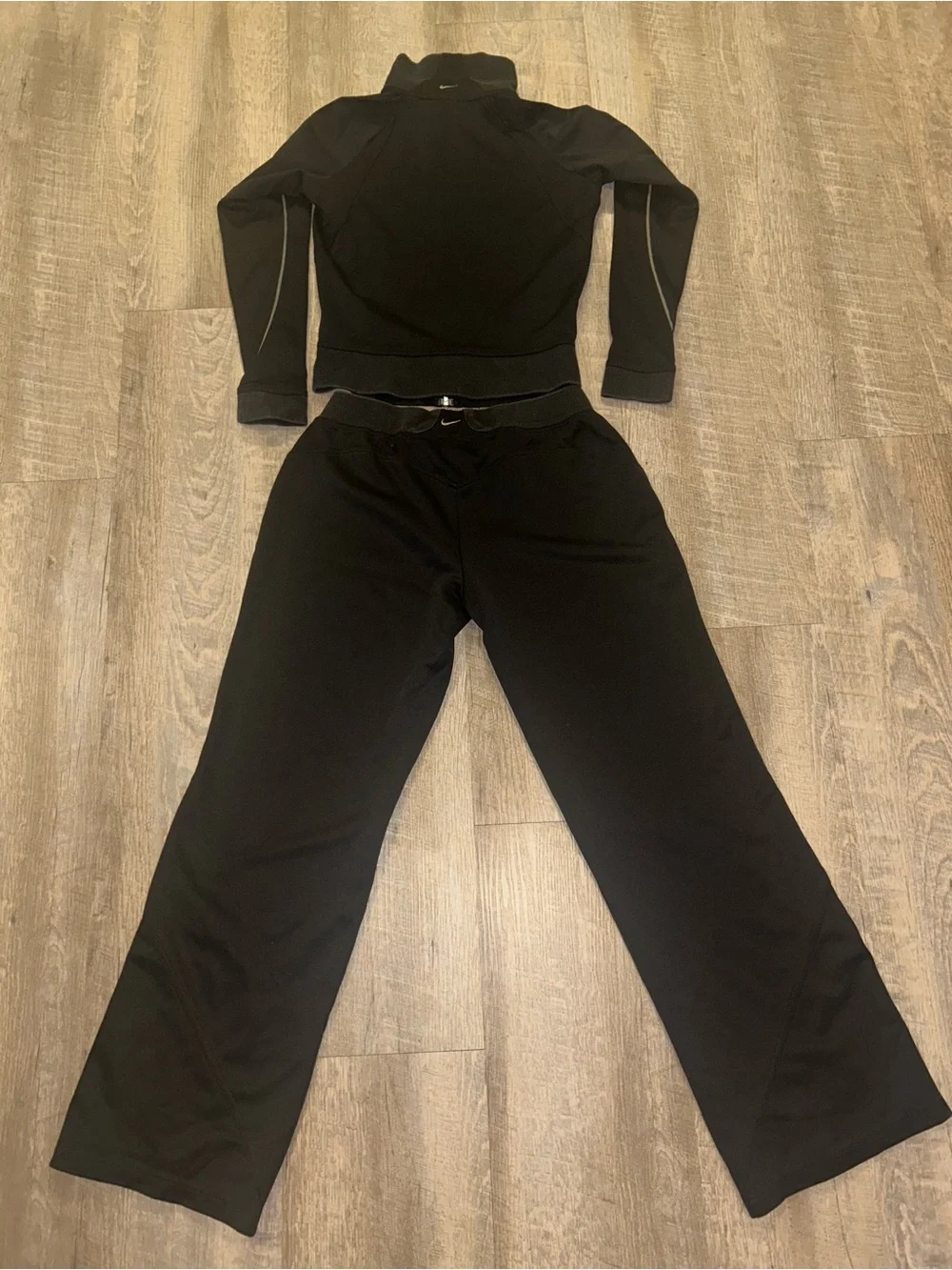 Nike Women’s XS Tracksuit Set Black Thermal Chevron Zip Jacket Straight Pants
